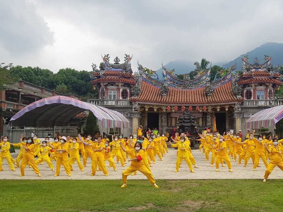 2020年10月  中秋團拜暨半天岩感恩行